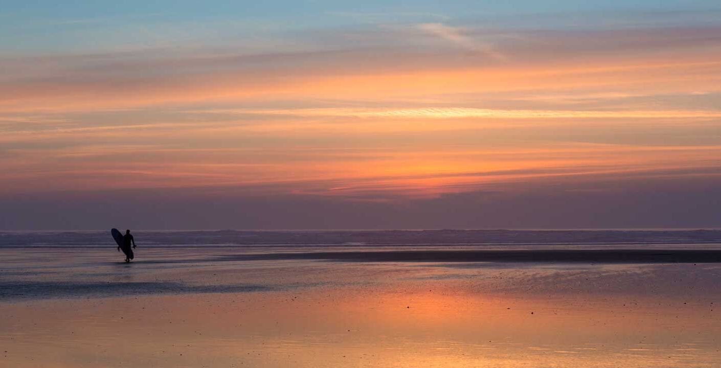 CJPOTY 2023/24 round 12: Summer - sunset on a beach with surfer